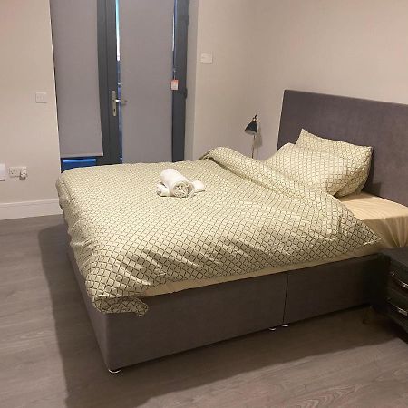A Private Room,A Private Bathroom Dublin Exterior photo